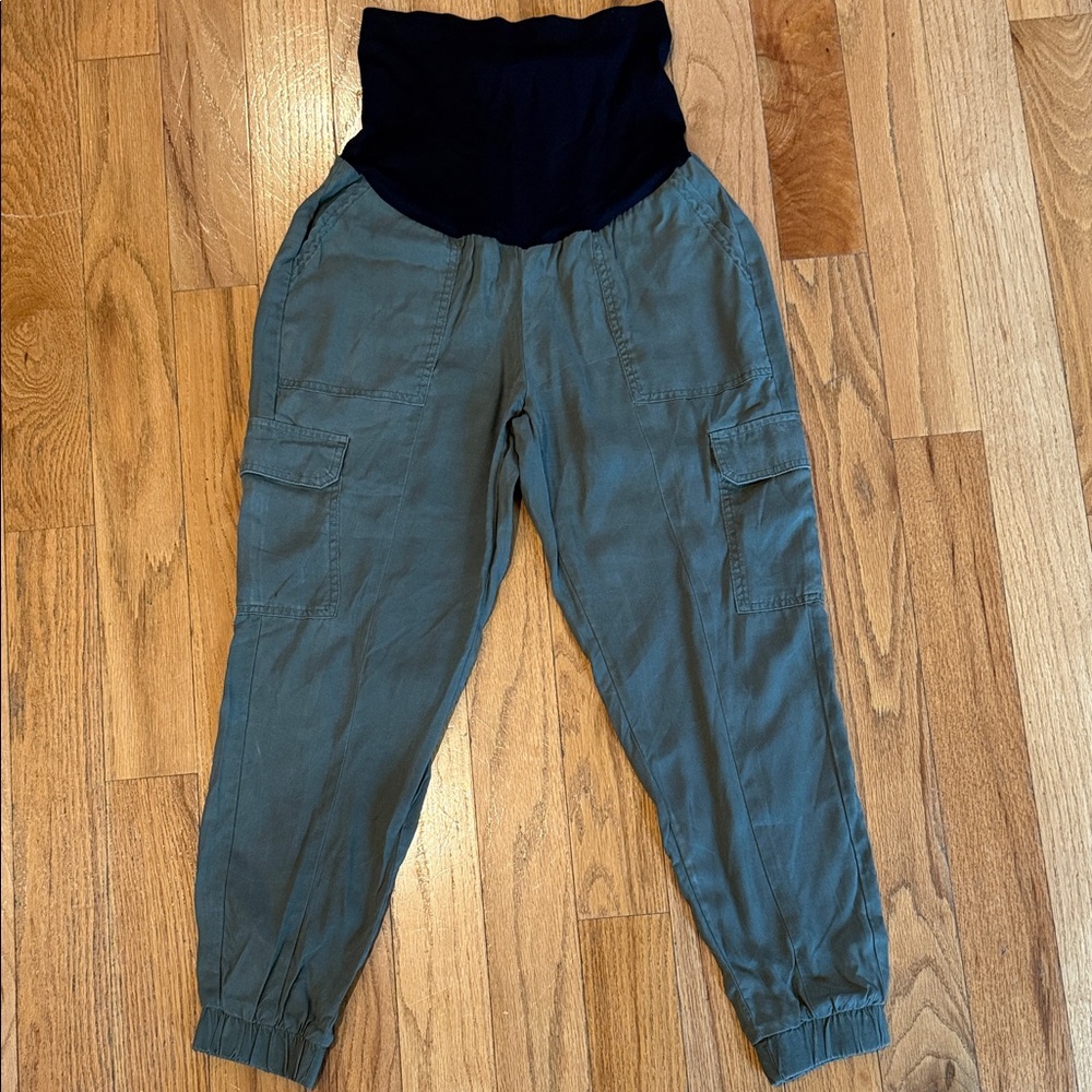 a:glow Women's Green Cargo Joggers